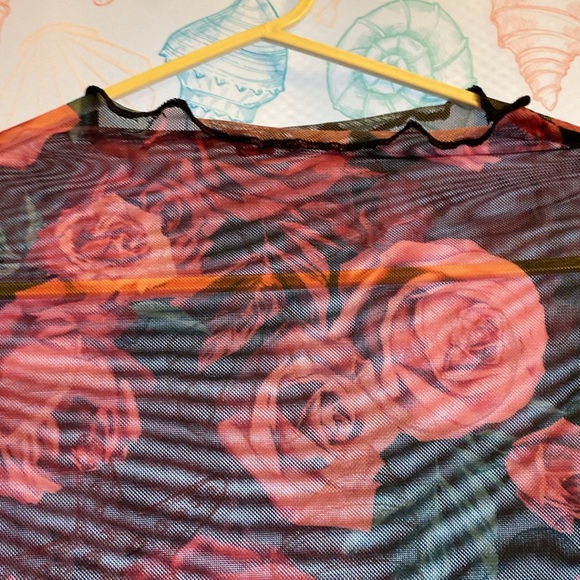 Sheer top black with pink roses NWOT - Picture 5 of 9